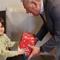 Wärme ins Kalte - easyTherm spendet Heizung Heizung & Geschenk vom Christkind